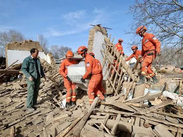 眾志成城，抗震救災(zāi)，宇創(chuàng)同行